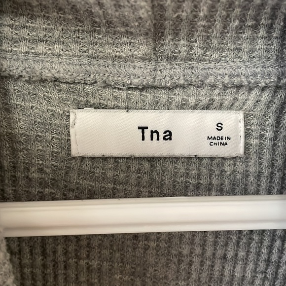 Grey TNA Waffle Long Sleeve Cowl Neck (US S) - Picture 3 of 3